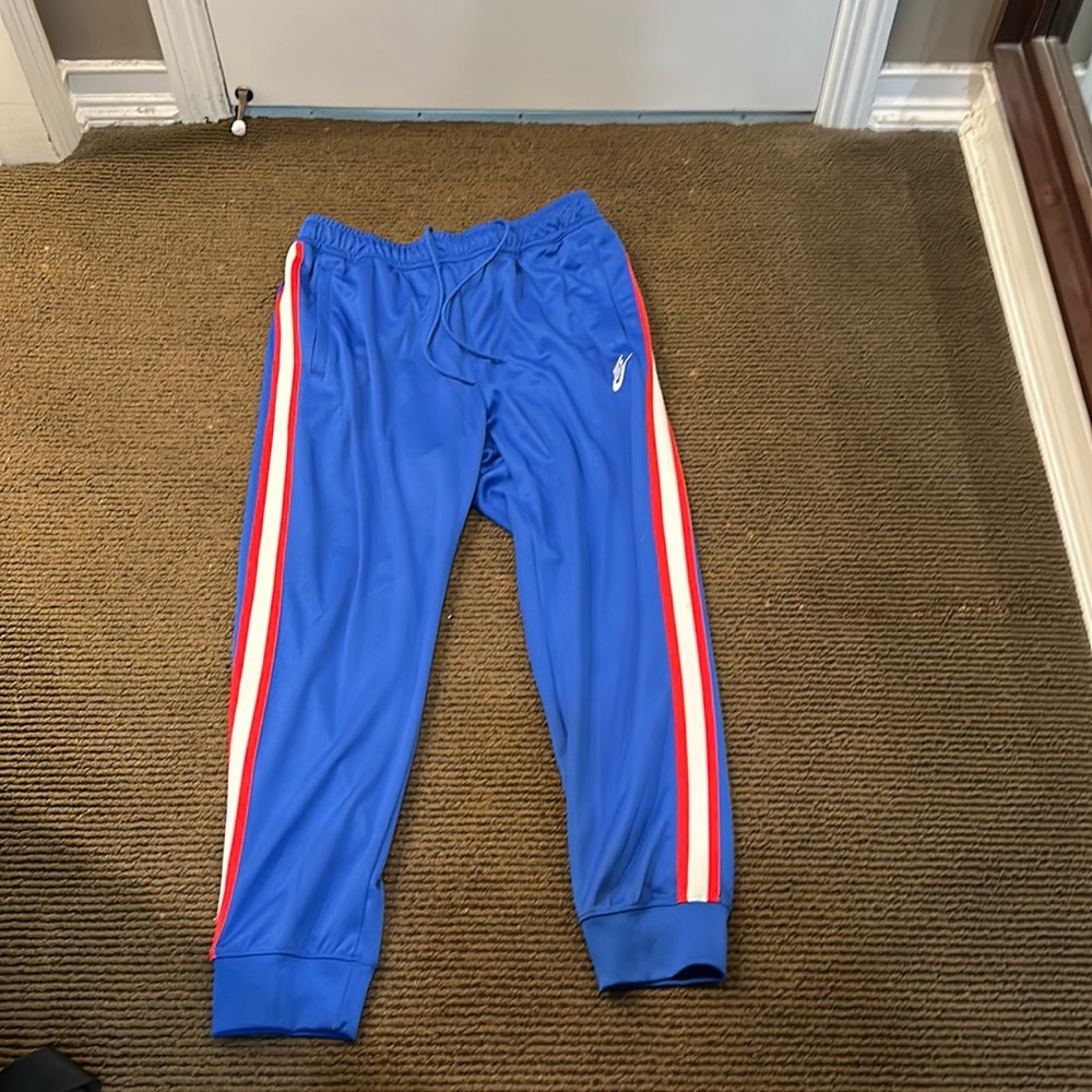 Men’s Nike Joggers.